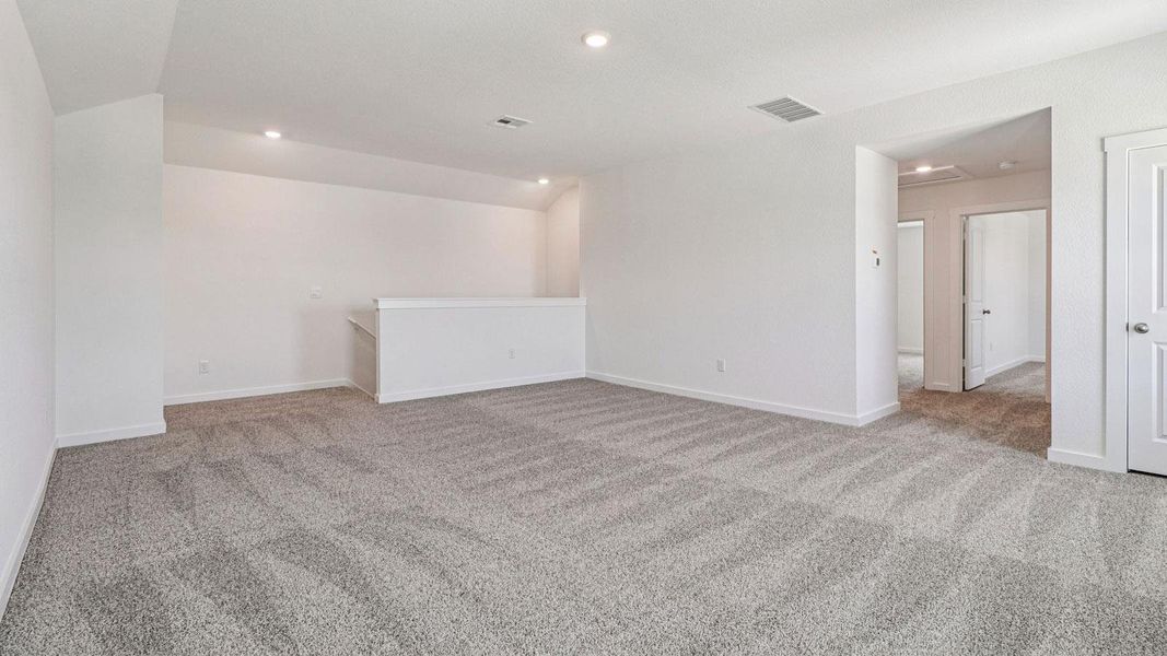 Spacious, unfurnished interior of a new home in Monarch Ranch, Manor (Image 20).