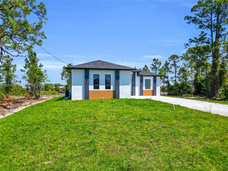 Image 39 of a home in .