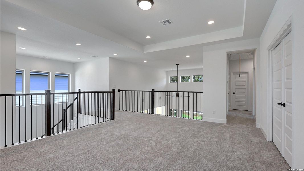 Spacious, unfurnished interior of a new home in The Ranches at Creekside, Boerne (Image 21). Spacious, unfurnished interior of a new home in The Ranches at Creekside, Boerne (Image 21).