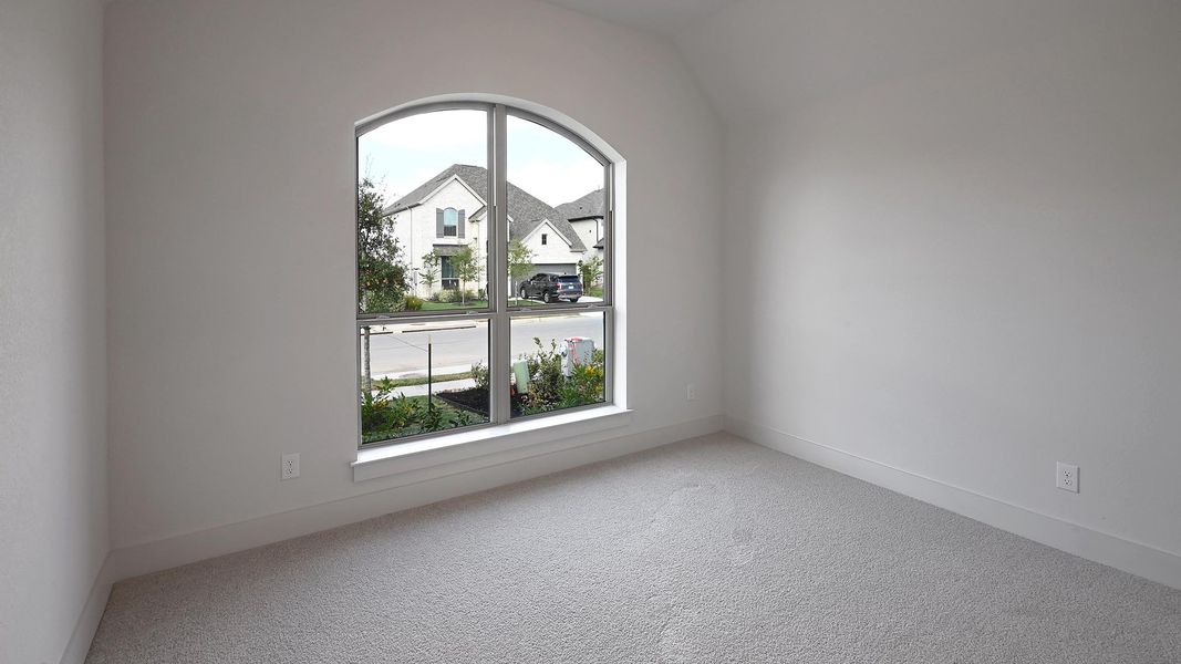 Spacious, unfurnished interior of a new home in Crosswinds, Kyle (Image 19).