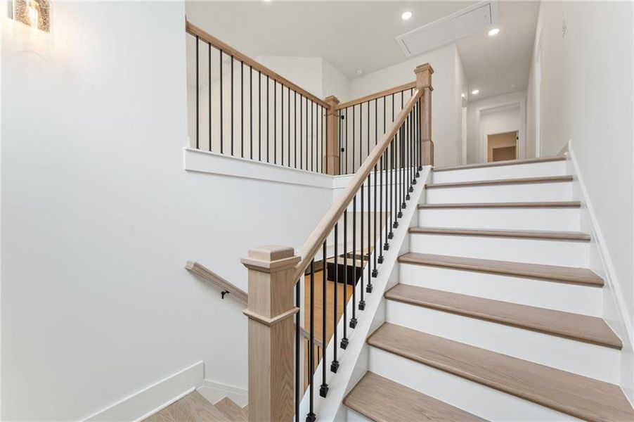 Spacious, unfurnished interior of a new home in Lanesborough, Marietta (Image 31).