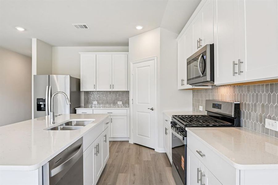 Furnished interior view inside a new home in Lakehaven - Signature Series, Farmersville (Image 9). Furnished interior view inside a new home in Lakehaven - Signature Series, Farmersville (Image 9).