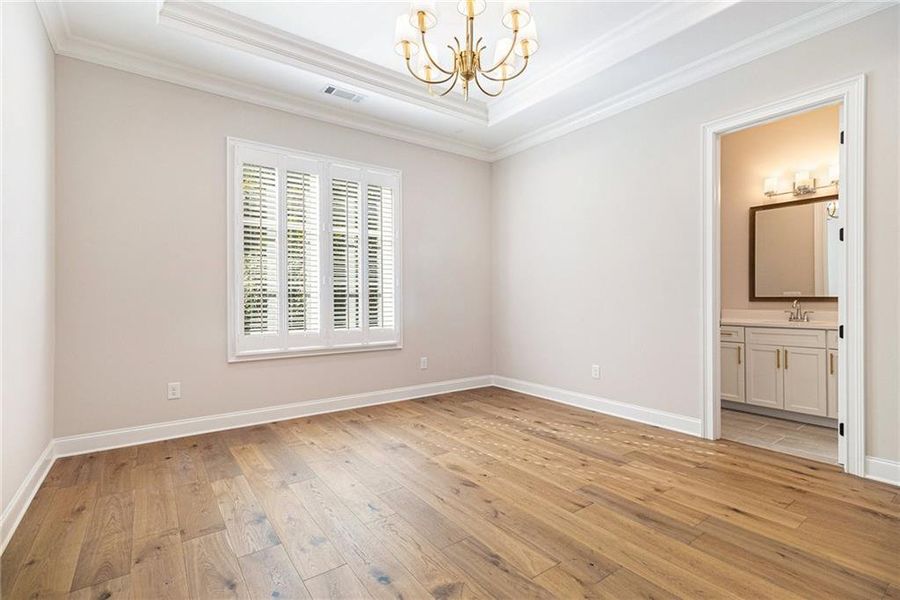 Spacious, unfurnished interior of a new home in , Brookhaven (Image 45).