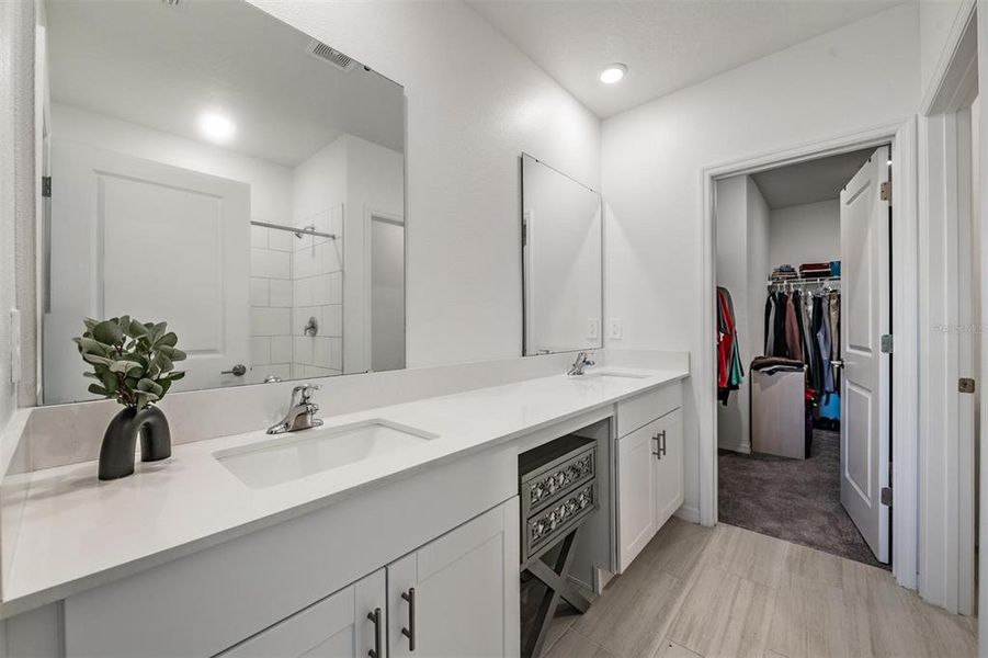 Furnished interior view inside a new home in Park East, Plant City (Image 9).
