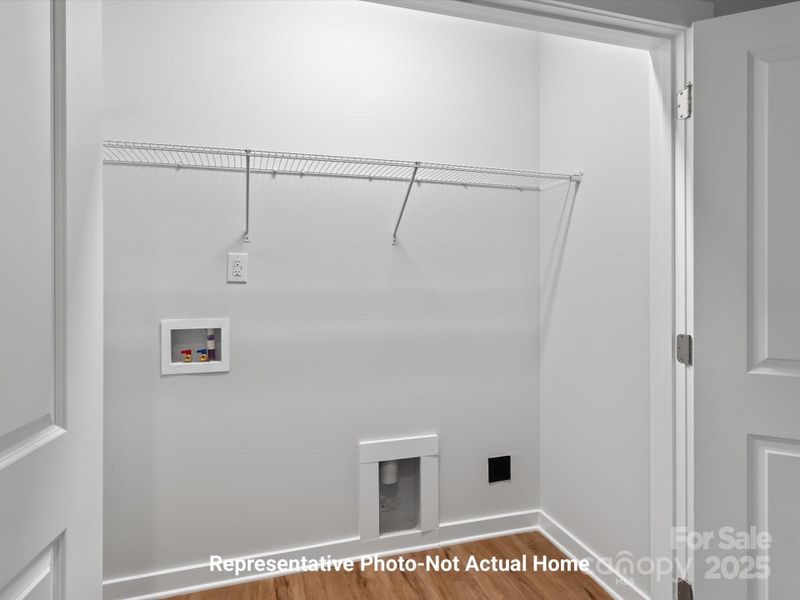 Laundry Closet-Berkshire Plan