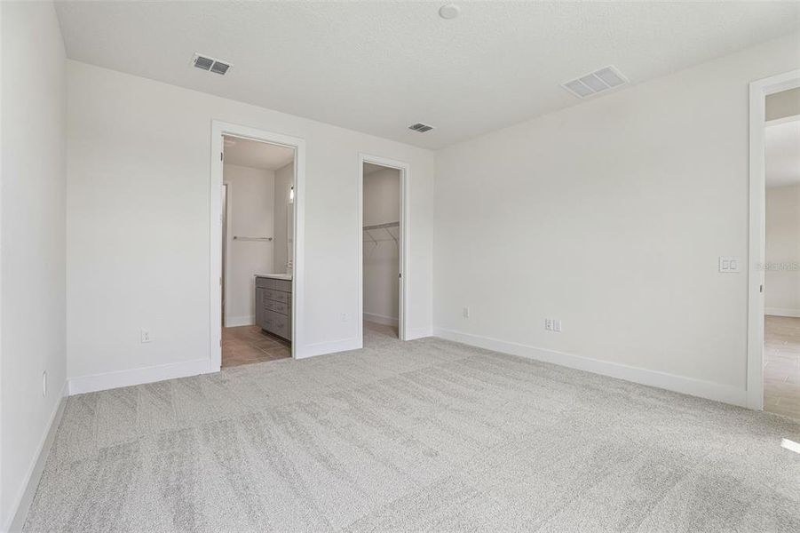 Spacious, unfurnished interior of a new home in Lakeside at Satilla, St. Cloud (Image 35). Spacious, unfurnished interior of a new home in Lakeside at Satilla, St. Cloud (Image 35).