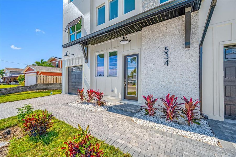 Exterior details and patio area of a home in , Madeira Beach (Image 30).