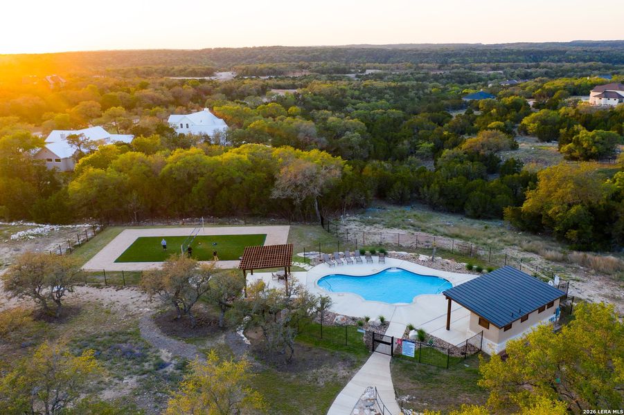 Community amenities in , New Braunfels (Image 9).