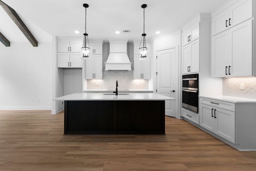 Furnished interior view inside a new home in Lake Arrowhead, Waleska (Image 6).