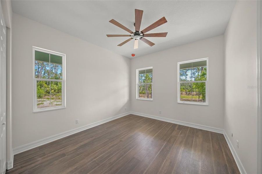 Spacious, unfurnished interior of a new home in , North Port (Image 22).