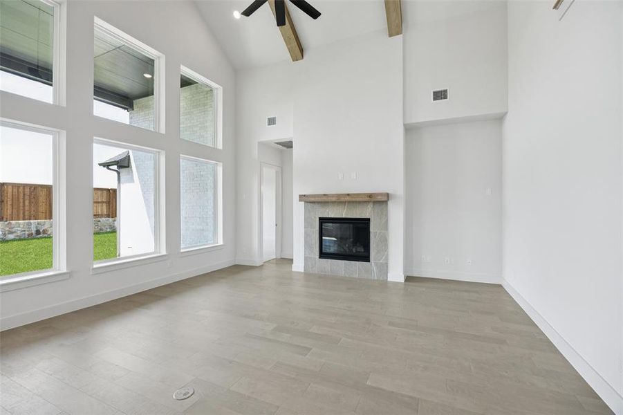 Spacious and light filled, this family room is large enough for the entire family! Spacious and light filled, this family room is large enough for the entire family!