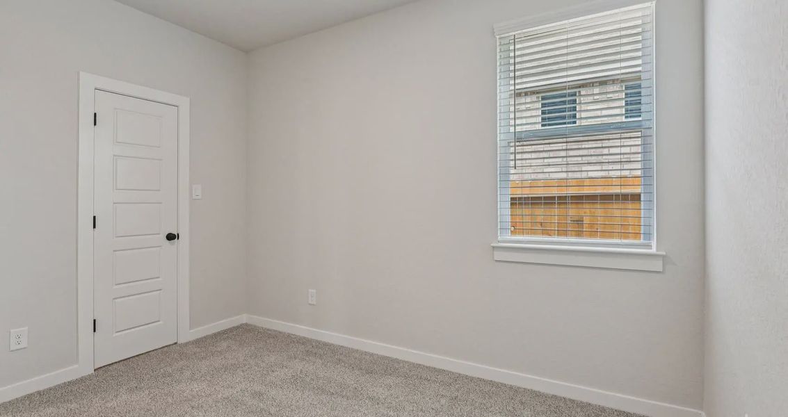 Spacious, unfurnished interior of a new home in Meyer Ranch, New Braunfels (Image 9). Spacious, unfurnished interior of a new home in Meyer Ranch, New Braunfels (Image 9).