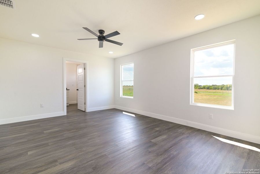 Spacious, unfurnished interior of a new home in , Atascosa (Image 20). Spacious, unfurnished interior of a new home in , Atascosa (Image 20).