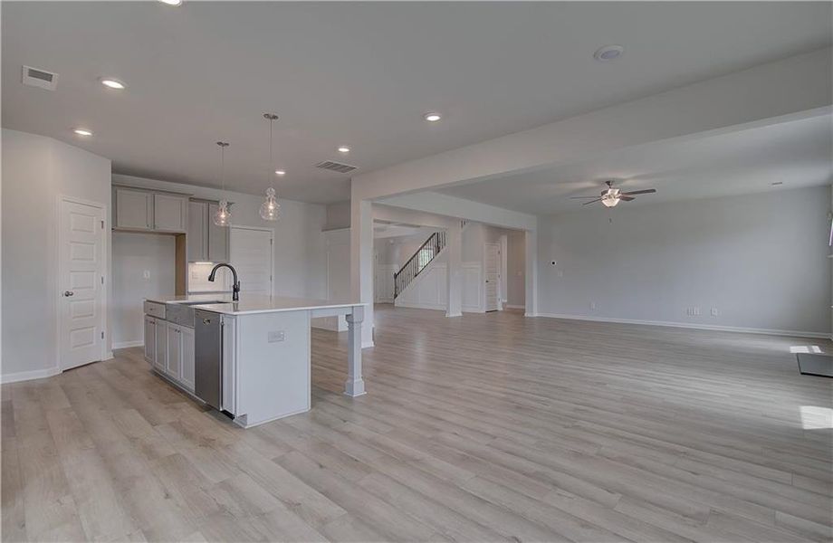 Spacious, unfurnished interior of a new home in Copperfield, Locust Grove (Image 15).