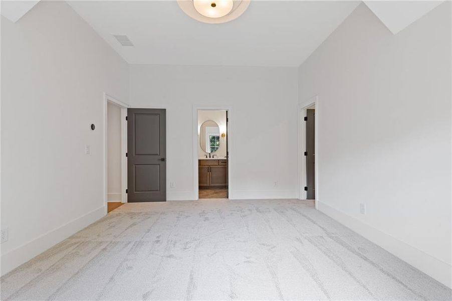 Spacious, unfurnished interior of a new home in , Flowery Branch (Image 63).