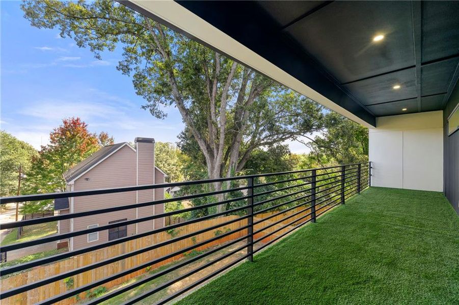 Exterior details and patio area of a home in , Atlanta (Image 25).