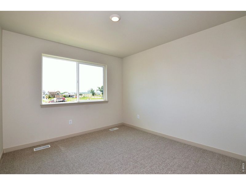 Spacious, unfurnished interior of a new home in , Berthoud (Image 19).