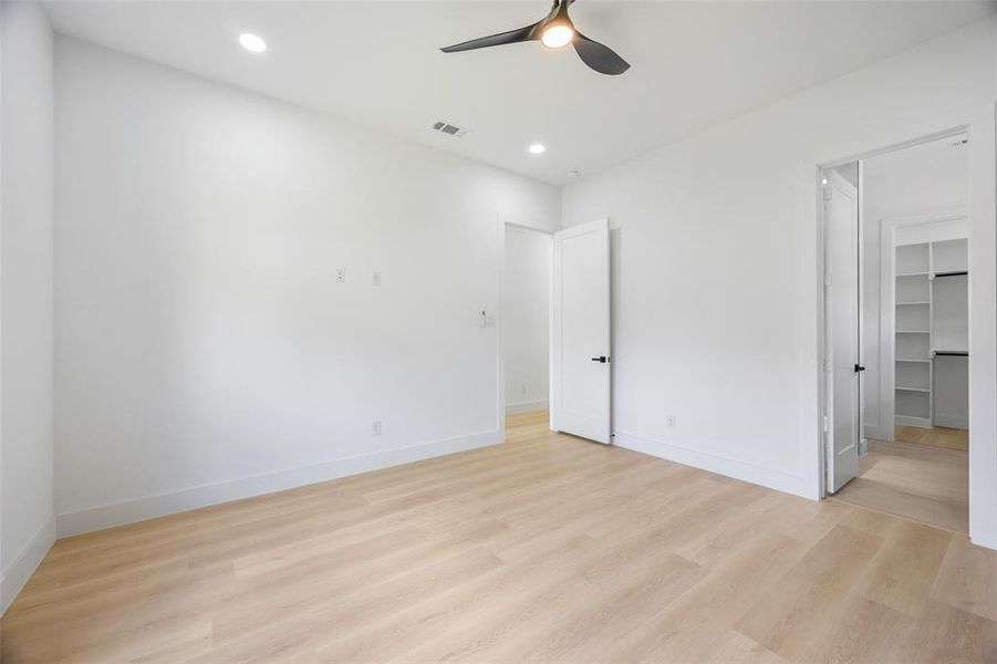 Spacious, unfurnished interior of a new home in , Dallas (Image 20).