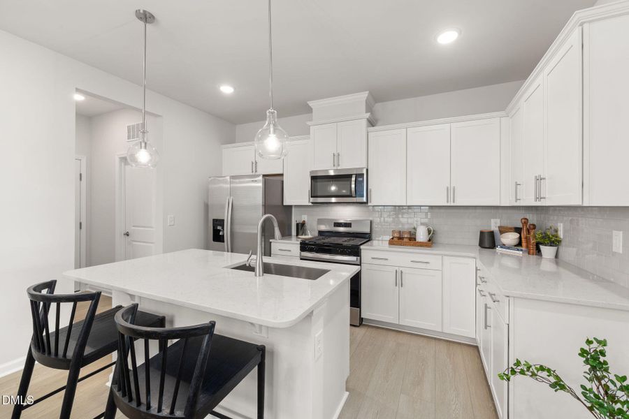 16-web-or-mls-DX3A2865