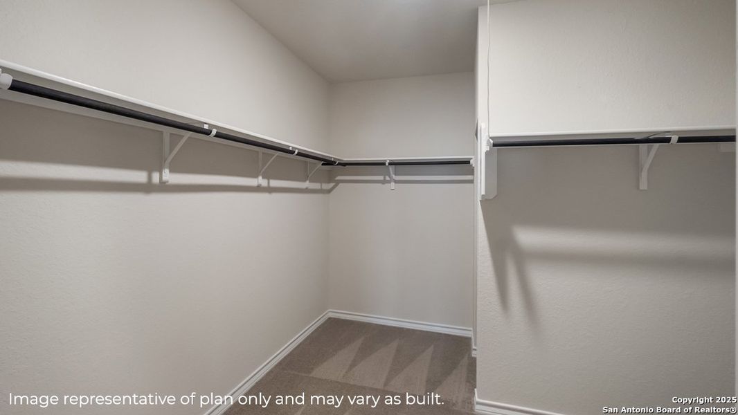 Spacious, unfurnished interior of a new home in Brookstone Creek, San Antonio (Image 10). Spacious, unfurnished interior of a new home in Brookstone Creek, San Antonio (Image 10).