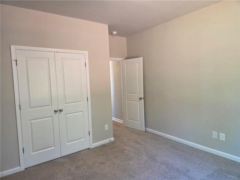 Spacious, unfurnished interior of a new home in , Bethlehem (Image 26).