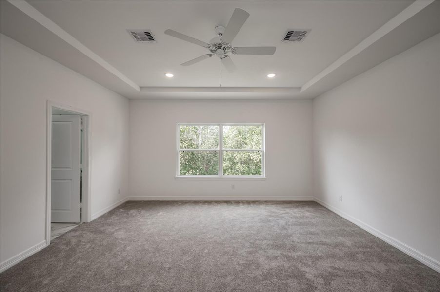 Spacious, unfurnished interior of a new home in , Missouri City (Image 20).