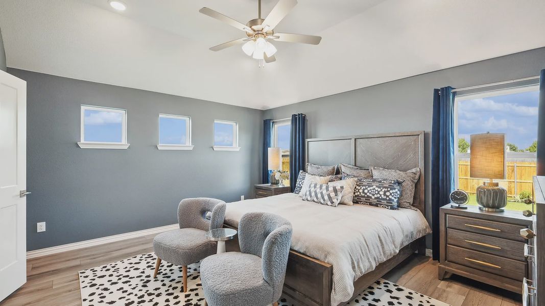 Furnished interior view inside a new home in Hulen Trails, Fort Worth (Image 11).