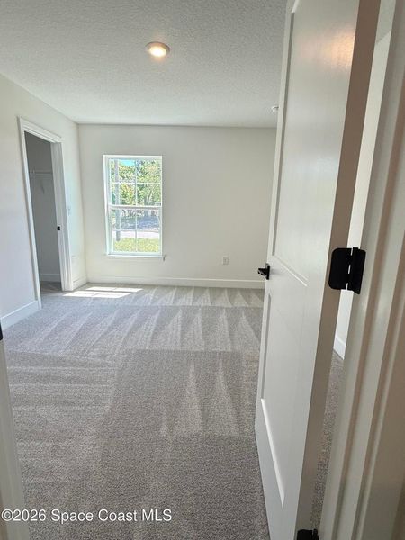 Spacious, unfurnished interior of a new home in Sebastian Highlands, Sebastian (Image 9).