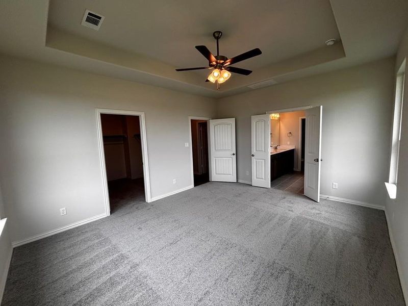 Spacious, unfurnished interior of a new home in Hillview Addition, Decatur (Image 14).