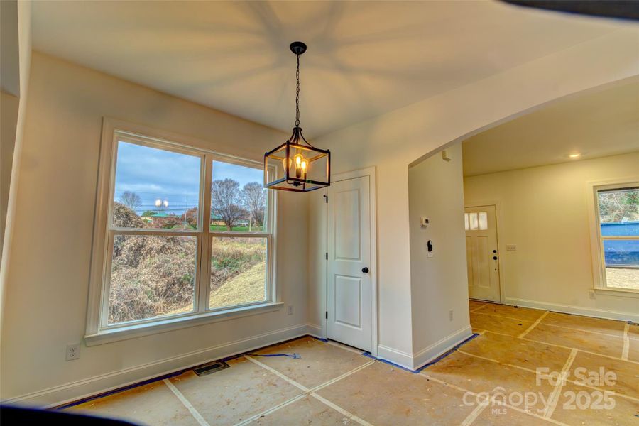 Image 10 of a home in . Image 10 of a home in .