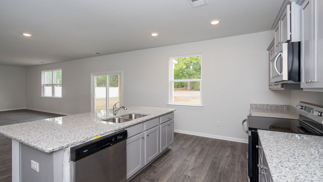 Representative furnished interior of a home built from the GALEN by D.R. Horton in Island Green, Myrtle Beach (Image 10).