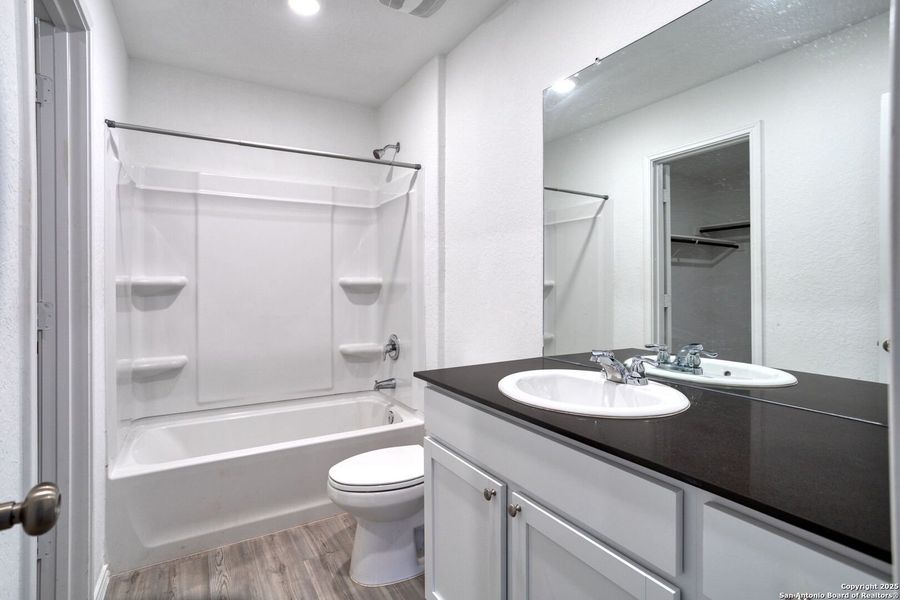 Image 16 of a home in Ruby Crossing: Cottage Collection.