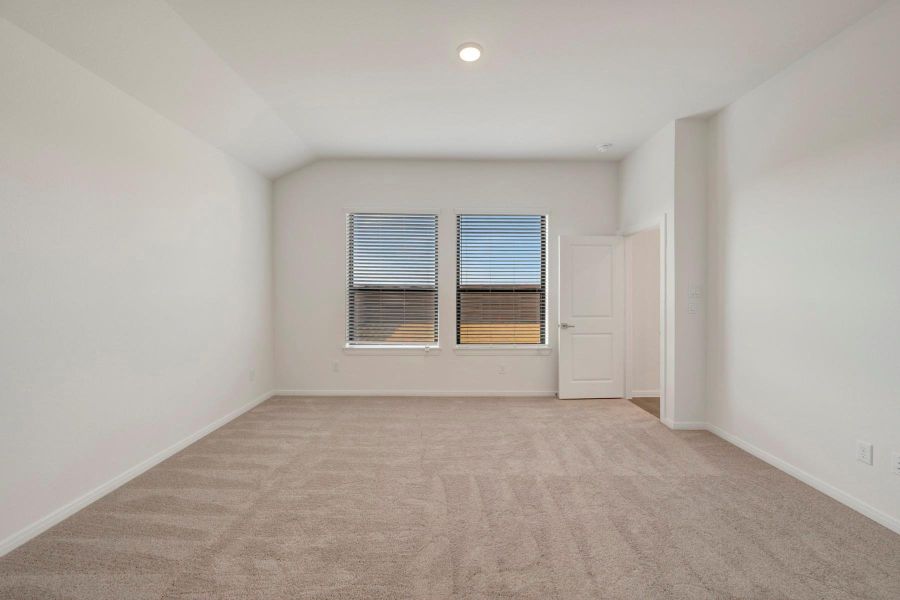 Spacious, unfurnished interior of a new home in Austin Point, Richmond (Image 25).