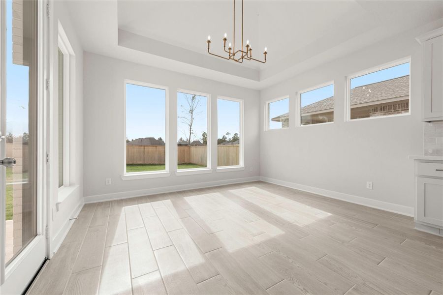 Spacious, unfurnished interior of a new home in Kresston - 65', Montgomery (Image 14).