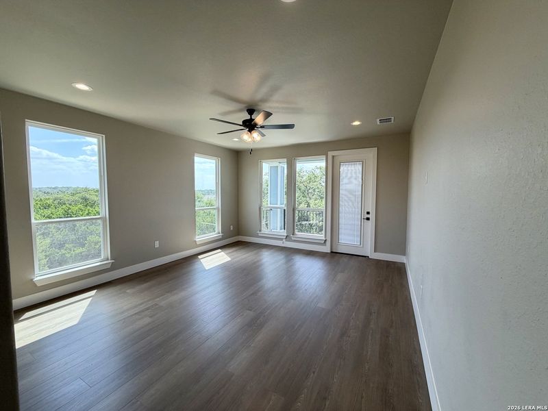 Spacious, unfurnished interior of a new home in , Canyon Lake (Image 20). Spacious, unfurnished interior of a new home in , Canyon Lake (Image 20).