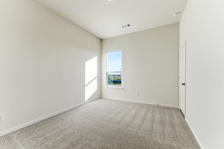 Spacious, unfurnished interior of a new home in Clear Sky Addition, Valley View (Image 24).