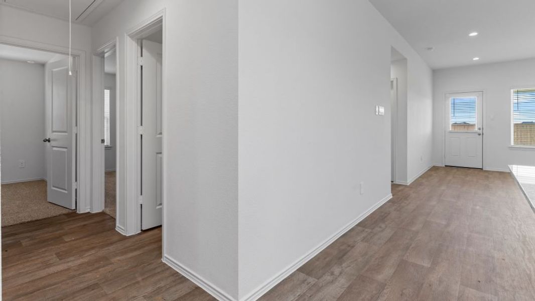 Spacious, unfurnished interior of a new home in Tamarron, Fulshear (Image 19). Spacious, unfurnished interior of a new home in Tamarron, Fulshear (Image 19).