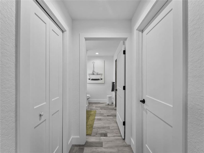 Spacious, unfurnished interior of a new home in , Placida (Image 20).