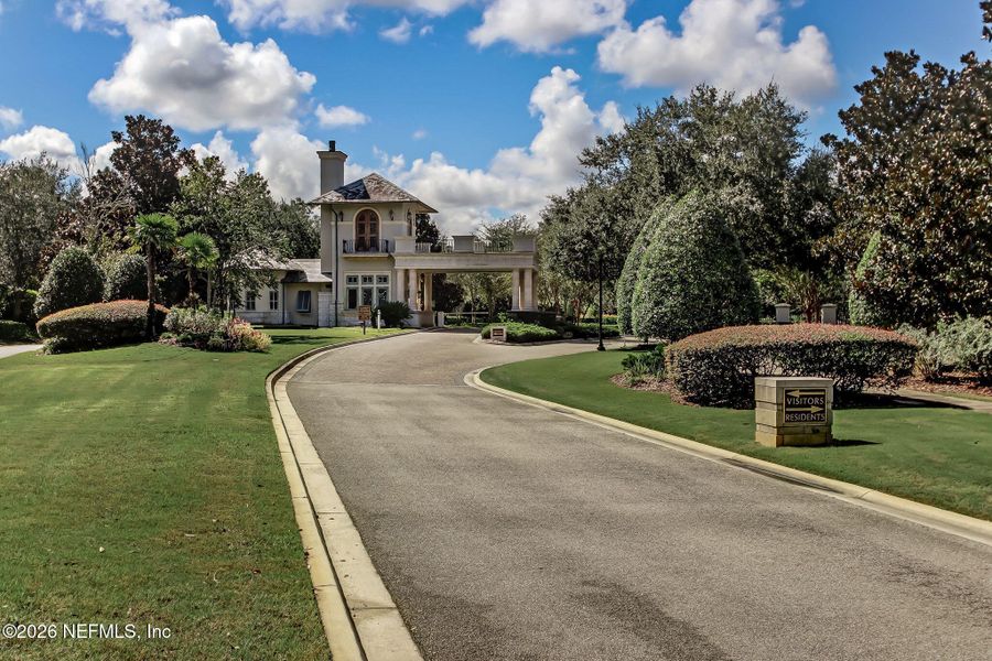 Image 86 of a home in .