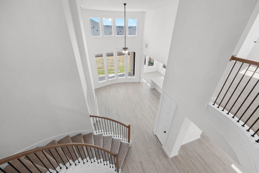 Spacious, unfurnished interior of a new home in Nolina, Georgetown (Image 30).