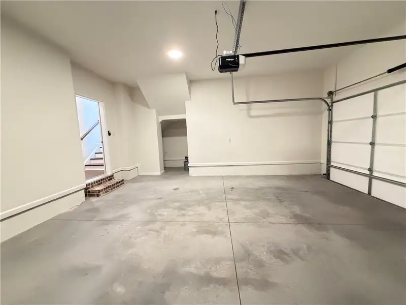 Spacious, unfurnished interior of a new home in , Cumming (Image 26).