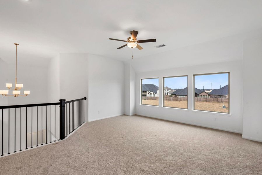 Spacious, unfurnished interior of a new home in Valencia, Manvel (Image 28).