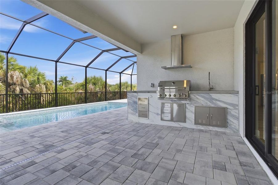 Exterior details and patio area of a home in , Port Charlotte (Image 27).