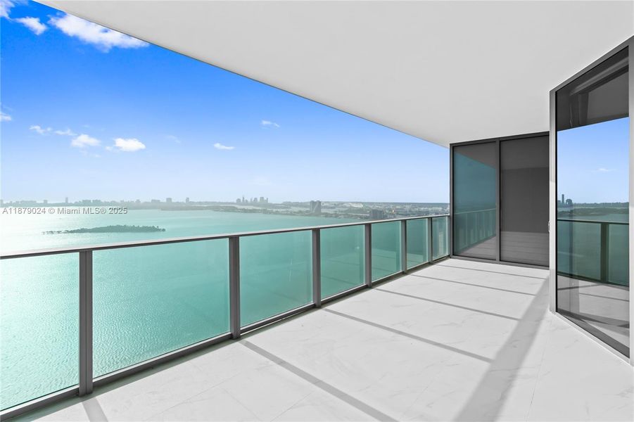 Exterior details and patio area of a home in Aria Reserve, Miami (Image 28).
