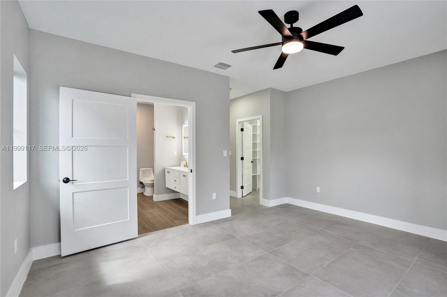 Spacious, unfurnished interior of a new home in , West Park (Image 24).