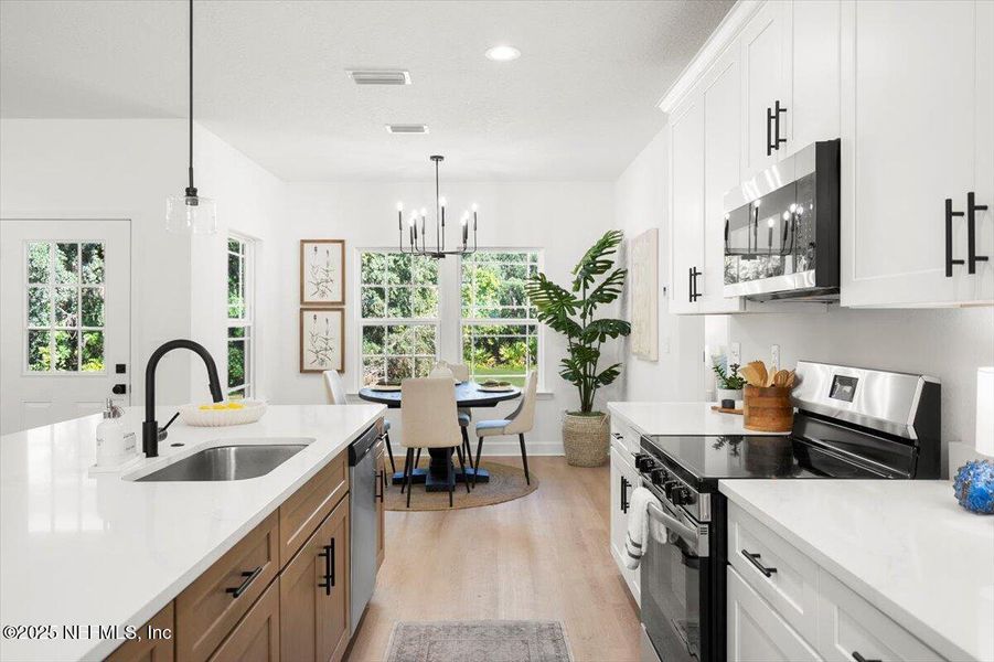 Furnished interior view inside a new home in , Keystone Heights (Image 9).