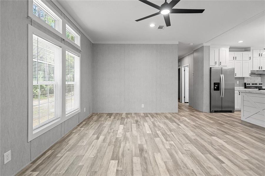 Spacious, unfurnished interior of a new home in , Inglis (Image 17).