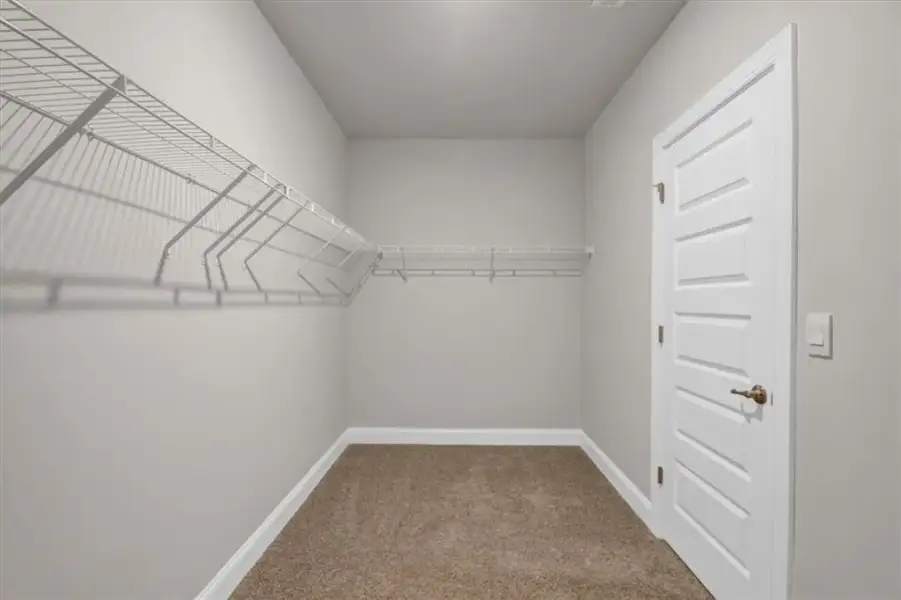 Spacious, unfurnished interior of a new home in Tuscany Hills, Douglasville (Image 31).