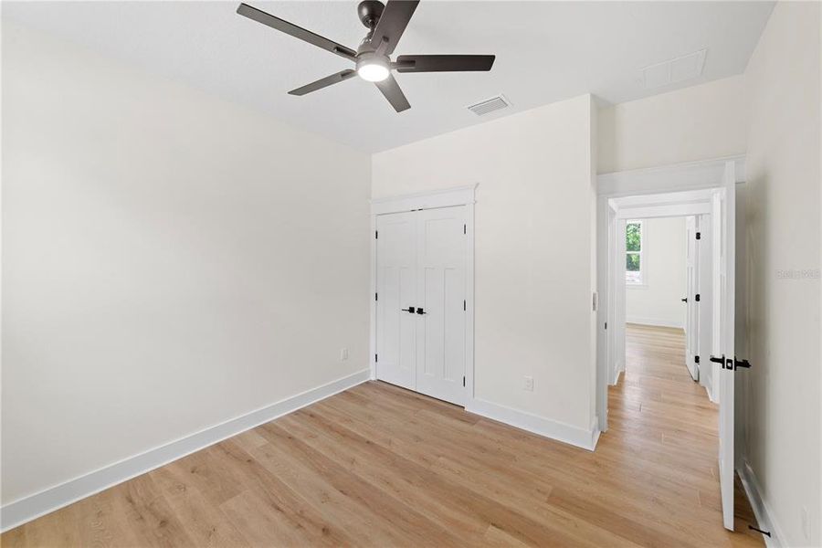 Spacious, unfurnished interior of a new home in , Webster (Image 33).