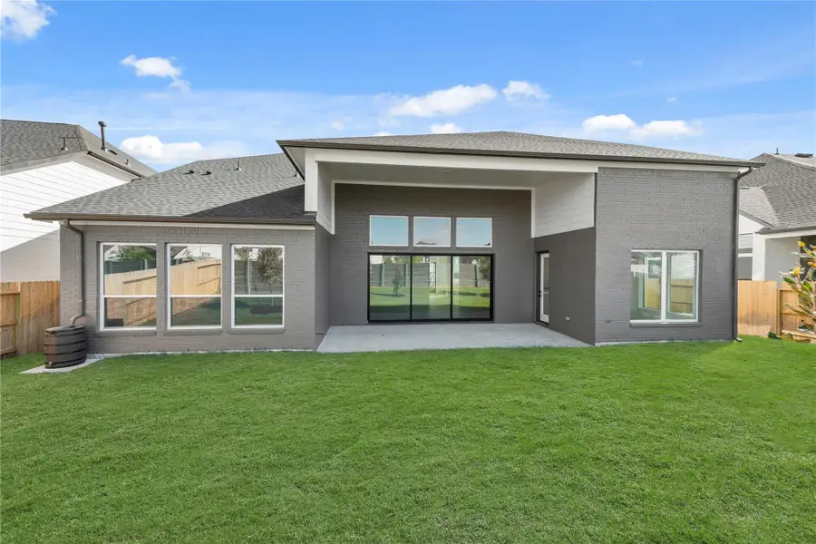 Representative image. Features, specifications, selections and colors may vary. Representative image. Features, specifications, selections and colors may vary.